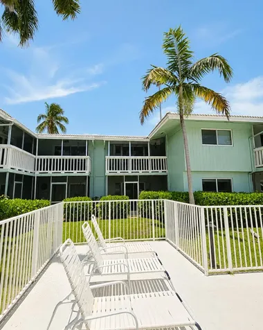 322 N Federal Highway Deerfield Beach FL 33441