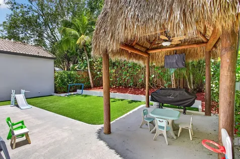 5809 Eagle Cay Lane Coconut Creek FL 33073