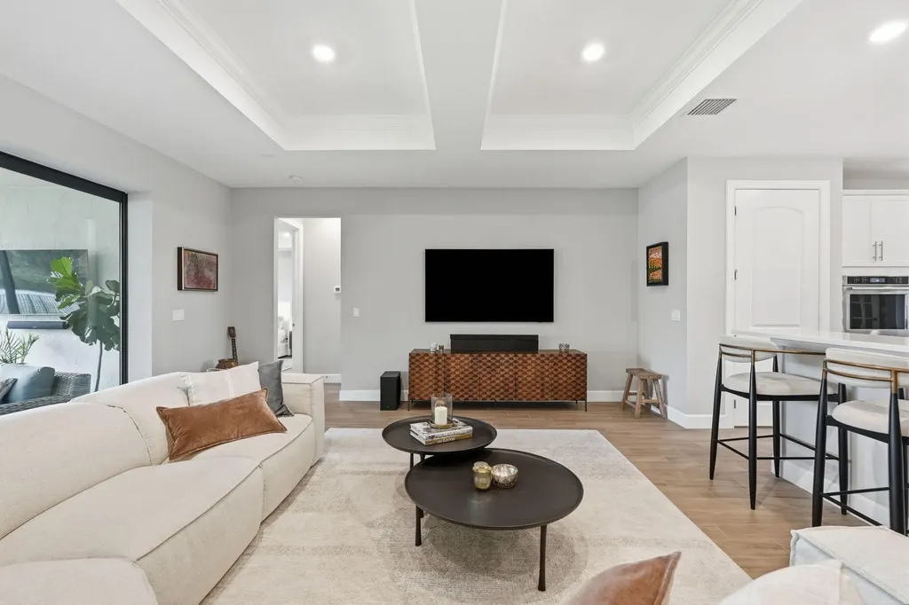208 Sonoma Isle Circle Jupiter FL 33478