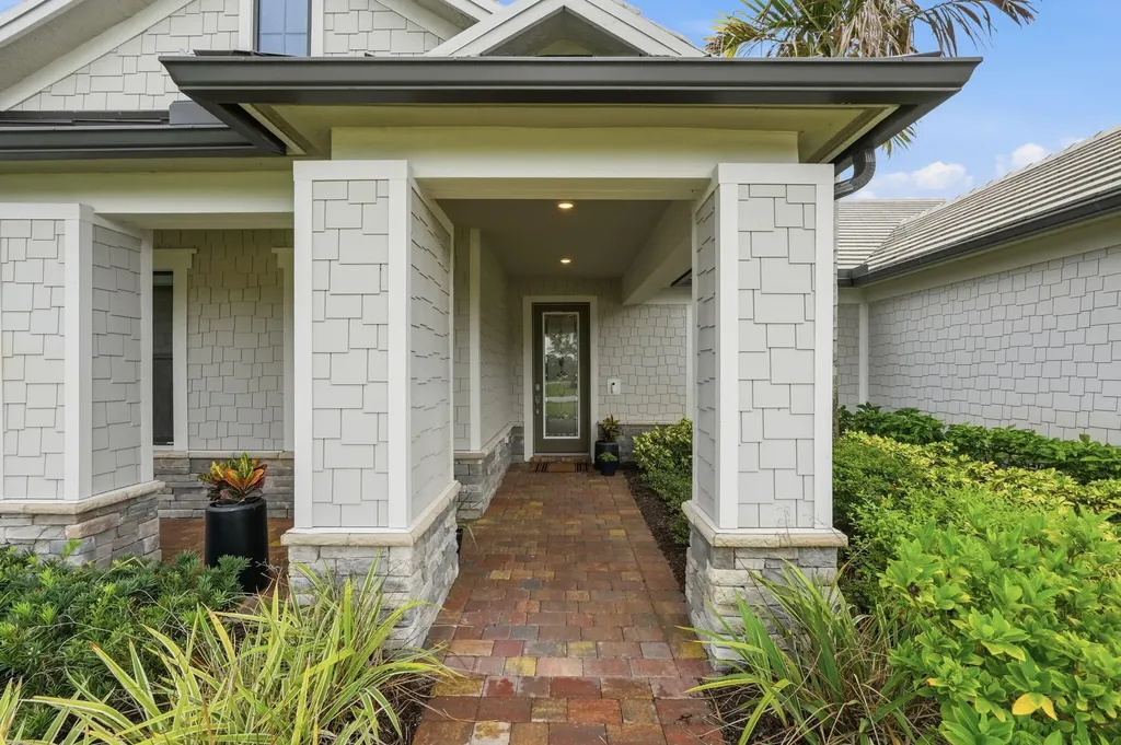208 Sonoma Isle Circle Jupiter FL 33478