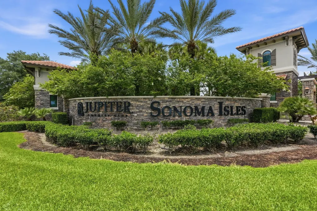 208 Sonoma Isle Circle Jupiter FL 33478