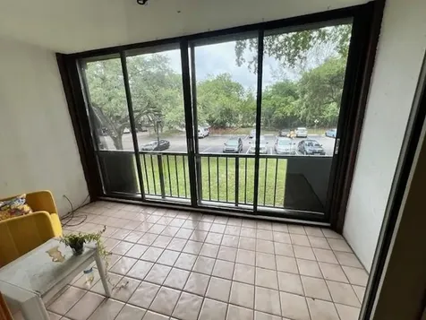 3740 Inverrary Drive Lauderhill FL 33319