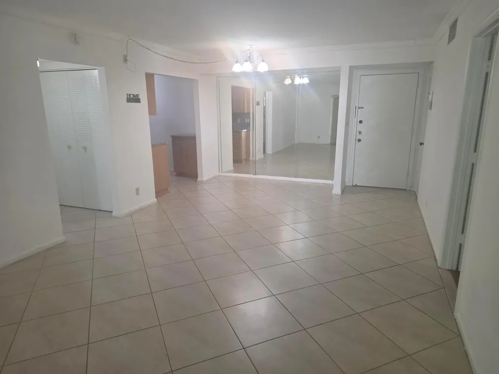 959 SE 2nd Avenue Deerfield Beach FL 33441