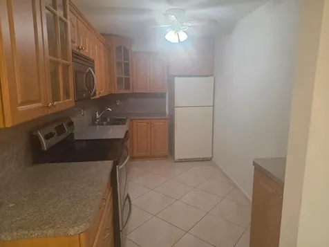 959 SE 2nd Avenue Deerfield Beach FL 33441