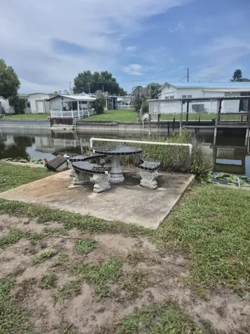 1066 Peach Lane Okeechobee FL 34974