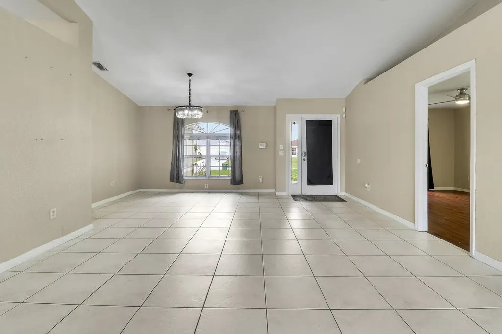 436 SW Bradshaw Circle Port St Lucie FL 34953
