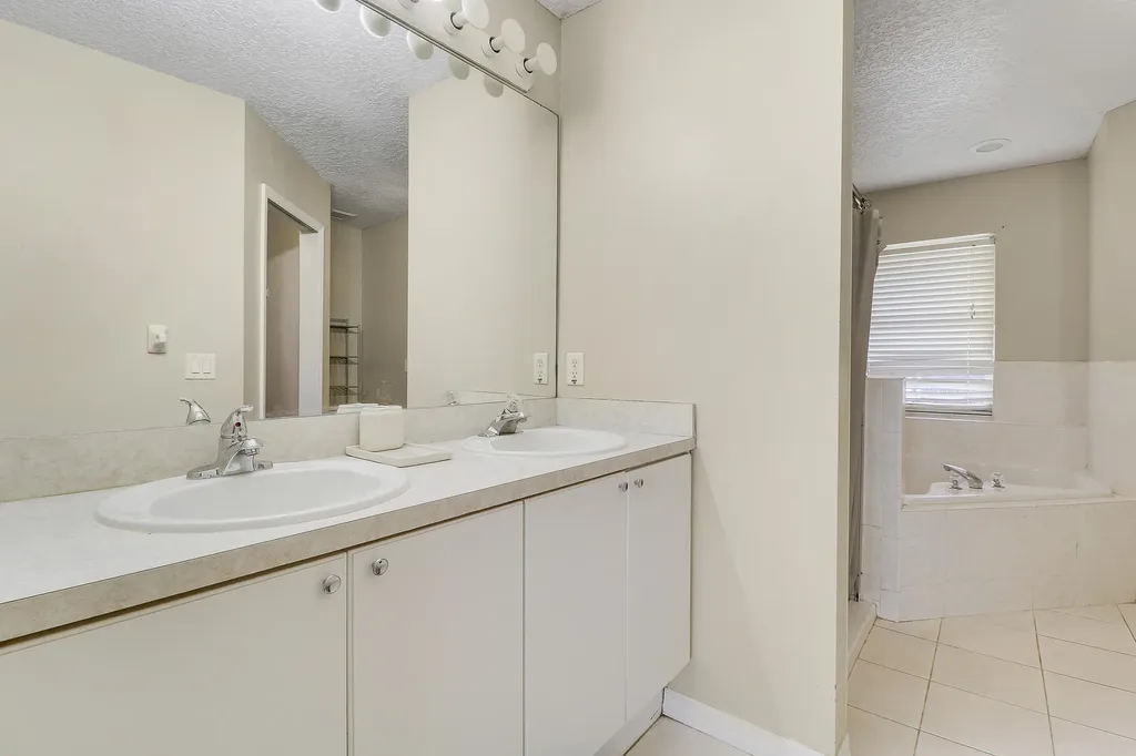 436 SW Bradshaw Circle Port St Lucie FL 34953