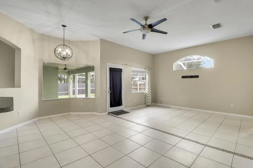 436 SW Bradshaw Circle Port St Lucie FL 34953