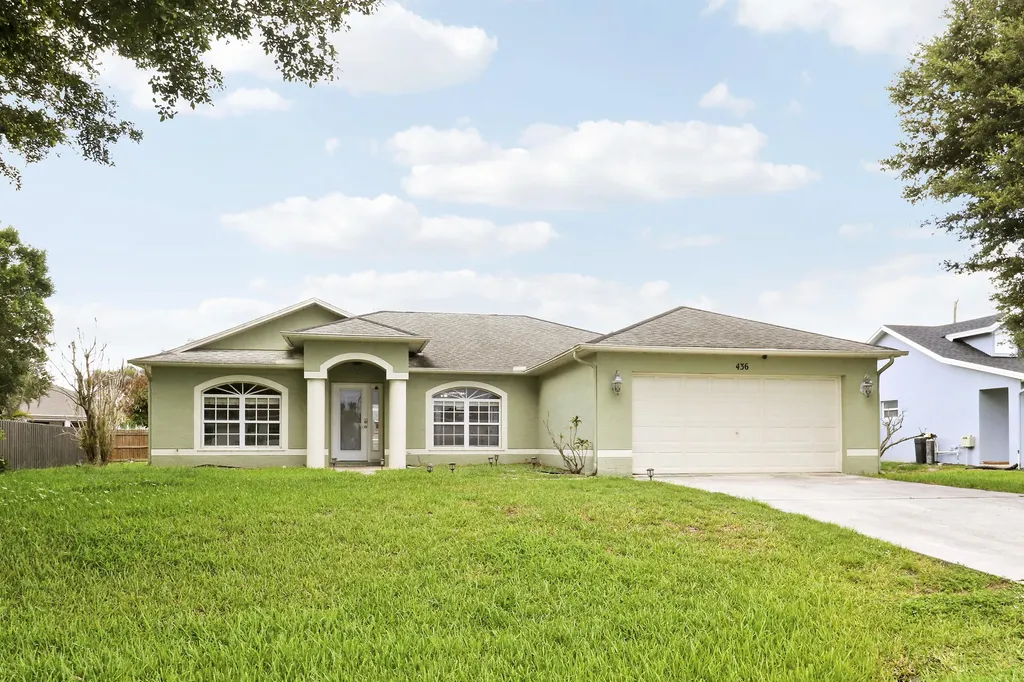 436 SW Bradshaw Circle Port St Lucie FL 34953