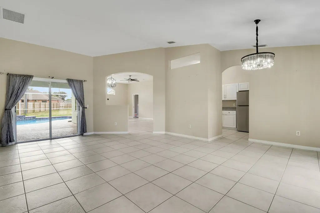 436 SW Bradshaw Circle Port St Lucie FL 34953