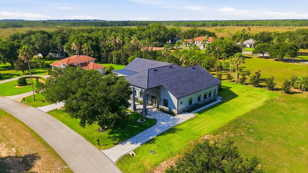17025 Royal Palm Drive Groveland FL 34736