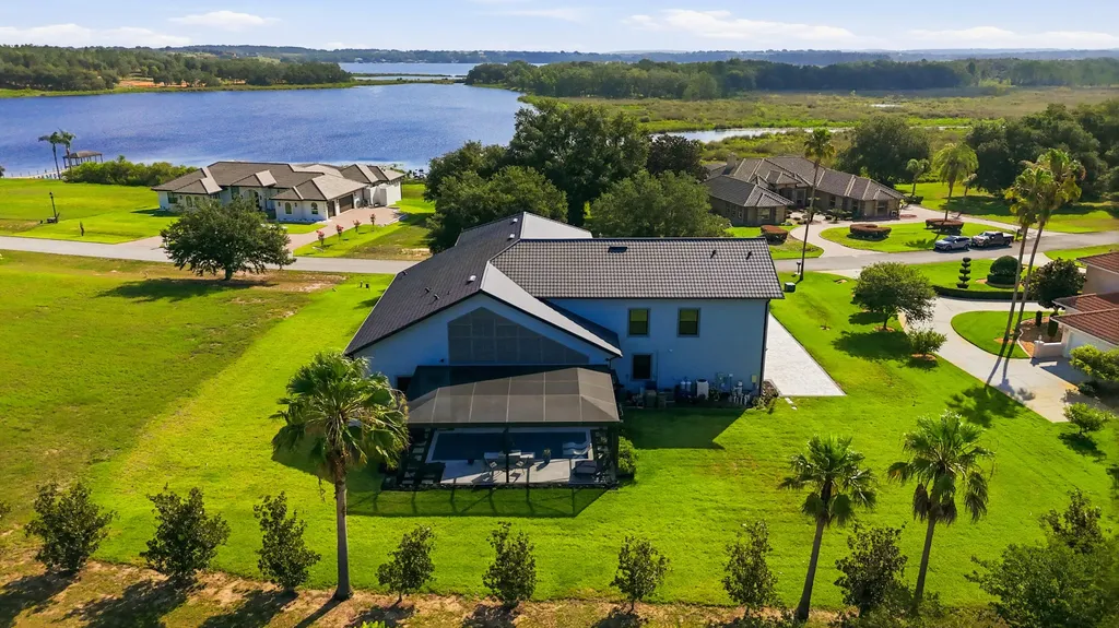 17025 Royal Palm Drive Groveland FL 34736