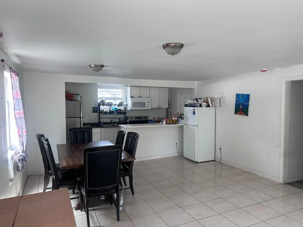 637 46th Street West Palm Beach FL 33407