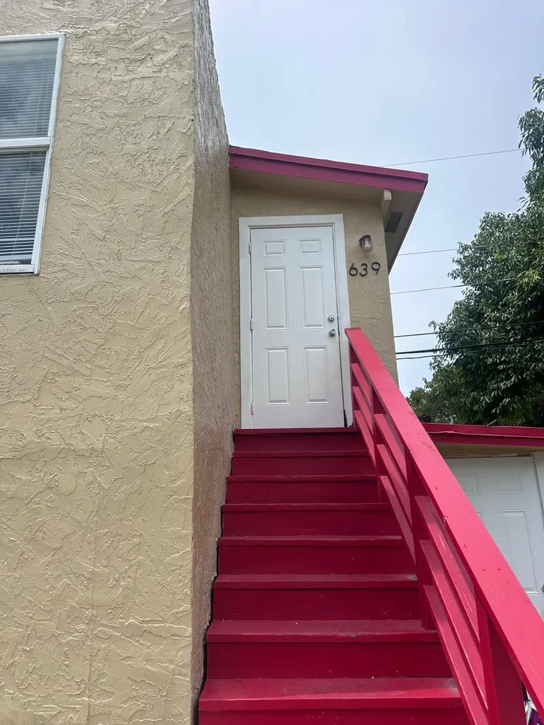 637 46th Street West Palm Beach FL 33407