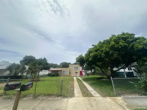 637 46th Street West Palm Beach FL 33407