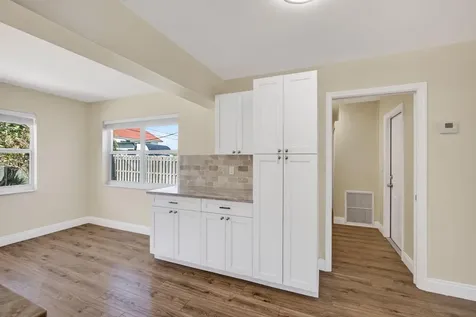 1333 W 31st Street Riviera Beach FL 33404