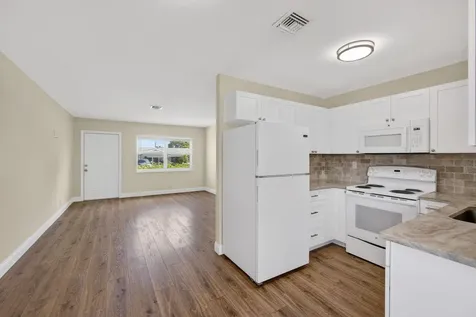 1333 W 31st Street Riviera Beach FL 33404