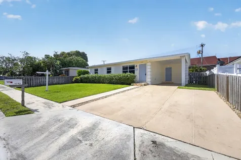1333 W 31st Street Riviera Beach FL 33404
