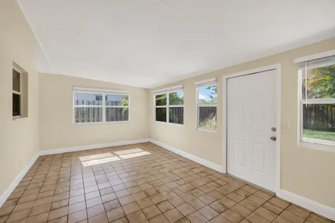 1333 W 31st Street Riviera Beach FL 33404