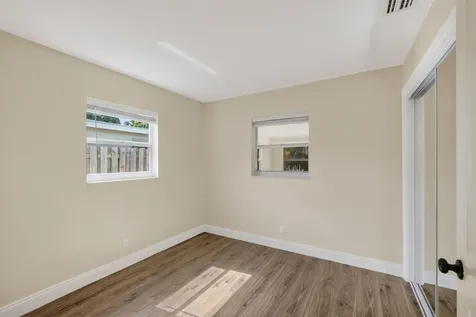 1333 W 31st Street Riviera Beach FL 33404