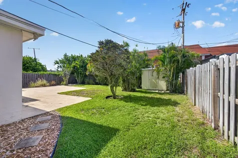 1333 W 31st Street Riviera Beach FL 33404
