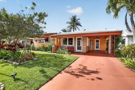 220 NW 48th Street Oakland Park FL 33309