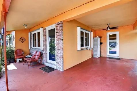 220 NW 48th Street Oakland Park FL 33309