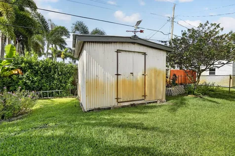 220 NW 48th Street Oakland Park FL 33309