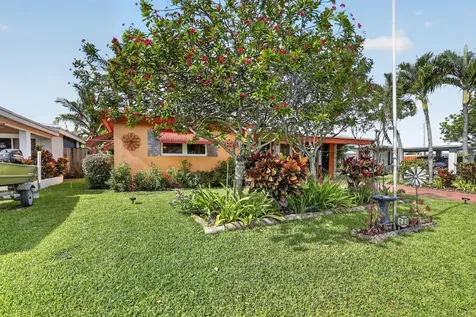 220 NW 48th Street Oakland Park FL 33309