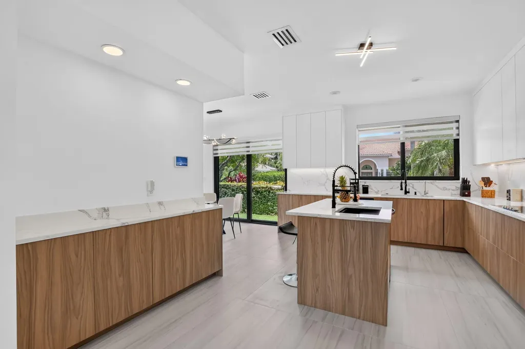 21312 Greenwood Court Boca Raton FL 33433