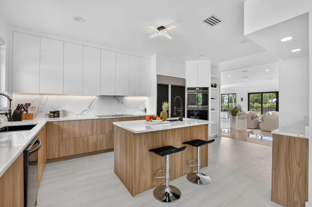 21312 Greenwood Court Boca Raton FL 33433
