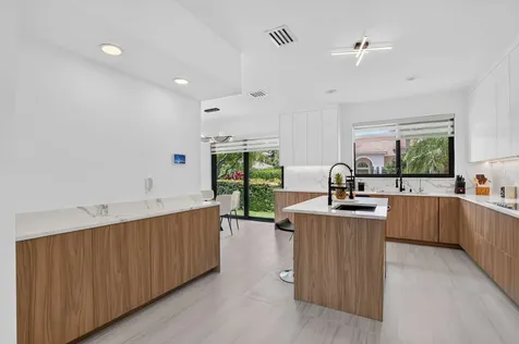 21312 Greenwood Court Boca Raton FL 33433