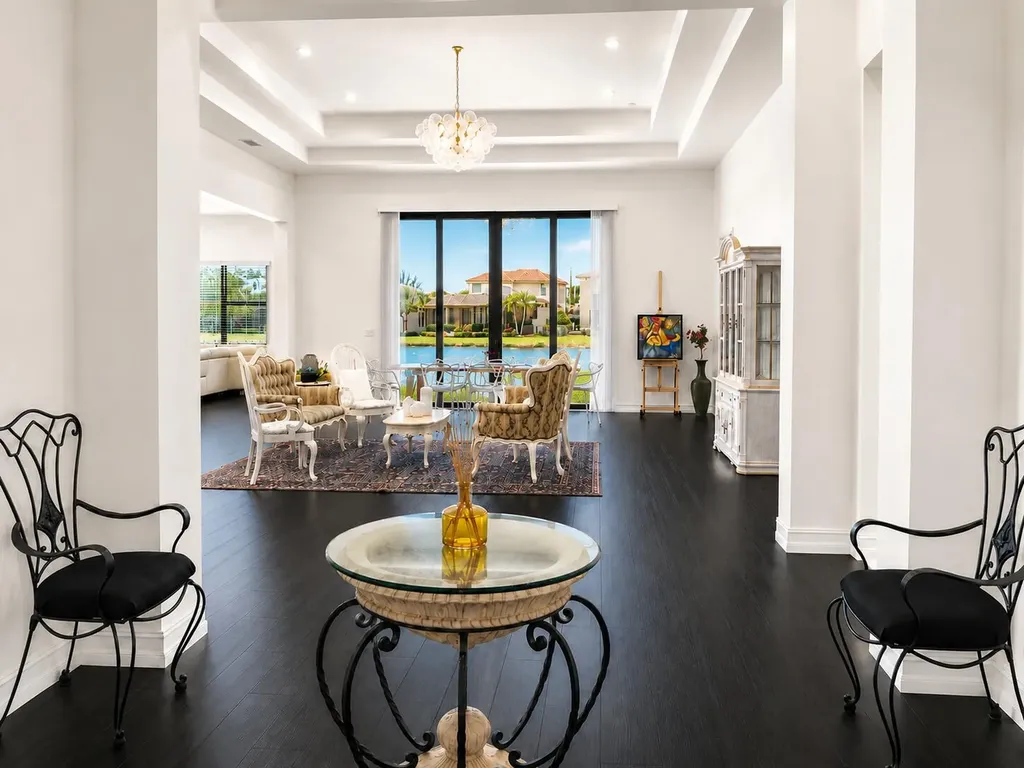 8212 Grand Prix Lane Boynton Beach FL 33472