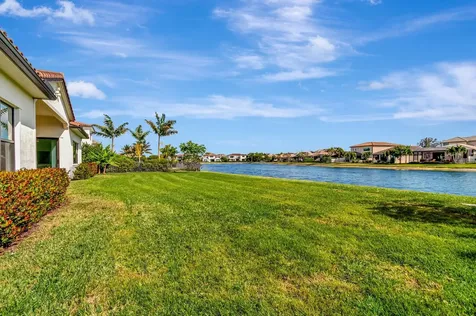 8212 Grand Prix Lane Boynton Beach FL 33472