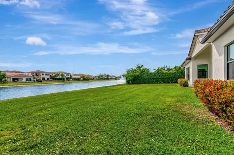 8212 Grand Prix Lane Boynton Beach FL 33472