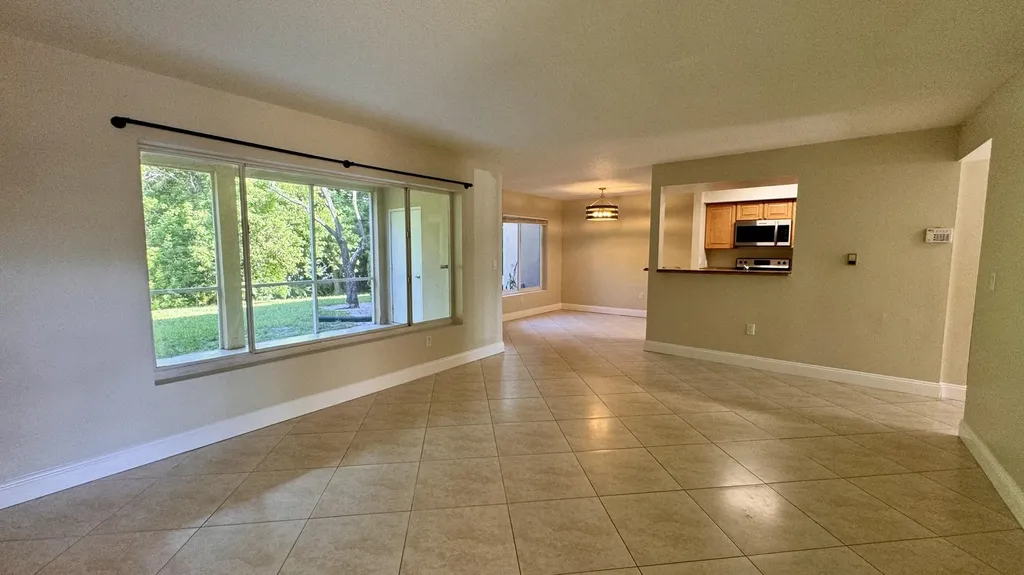 815 W Boynton Beach Boulevard Boynton Beach FL 33426
