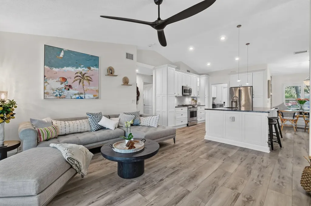 252 Coconut Point Jupiter FL 33458