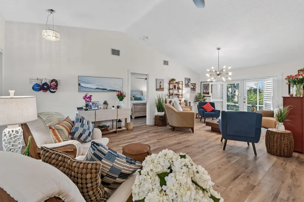 252 Coconut Point Jupiter FL 33458