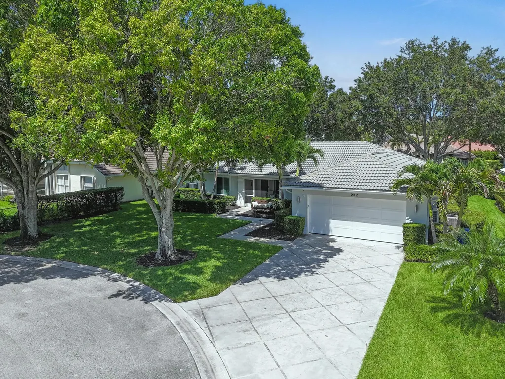 252 Coconut Point Jupiter FL 33458
