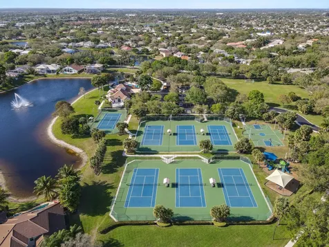 252 Coconut Point Jupiter FL 33458