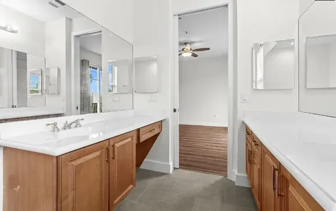 536 N West 39th Circle Boca Raton FL 33431