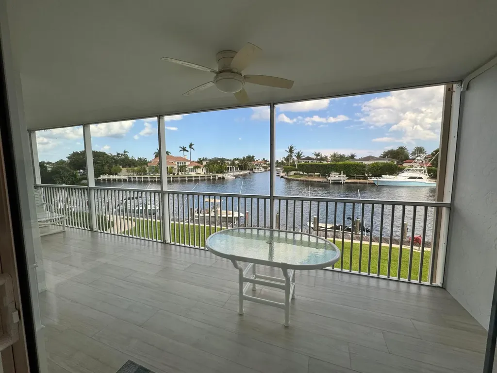390 N Federal Highway Deerfield Beach FL 33441