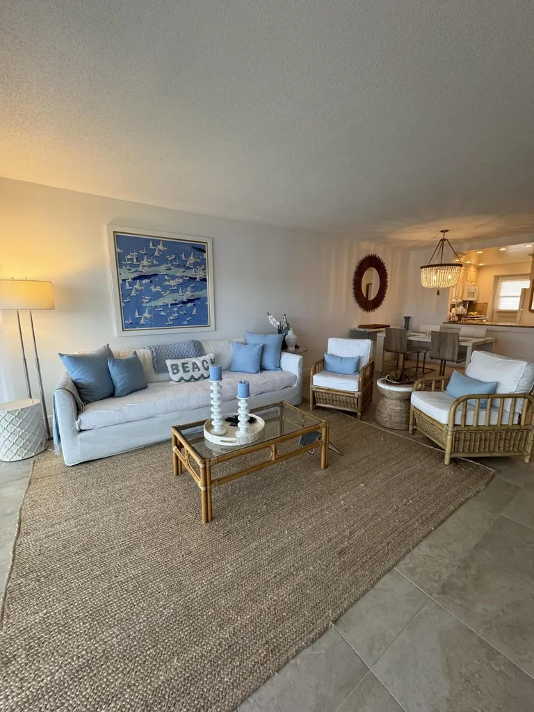 390 N Federal Highway Deerfield Beach FL 33441