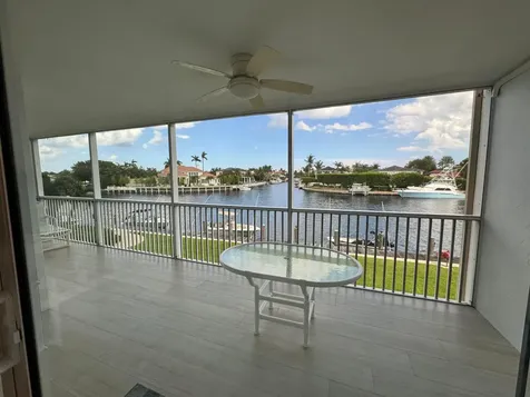 390 N Federal Highway Deerfield Beach FL 33441