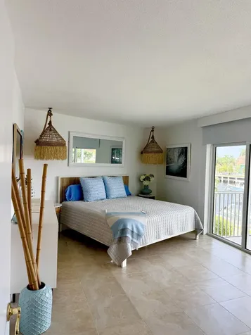 390 N Federal Highway Deerfield Beach FL 33441
