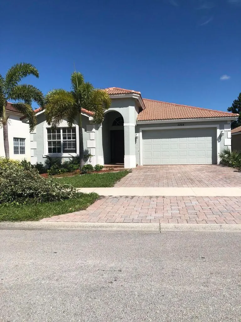 2264 Newport Isle Boulevard Port St Lucie FL 34953