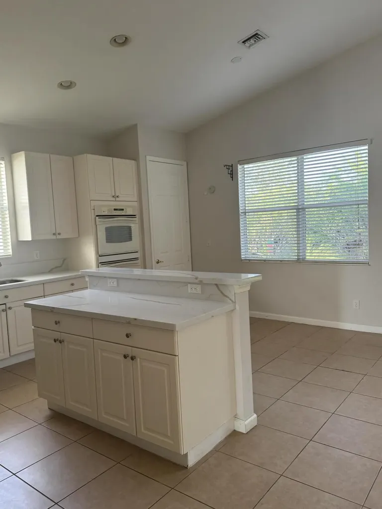 2264 Newport Isle Boulevard Port St Lucie FL 34953