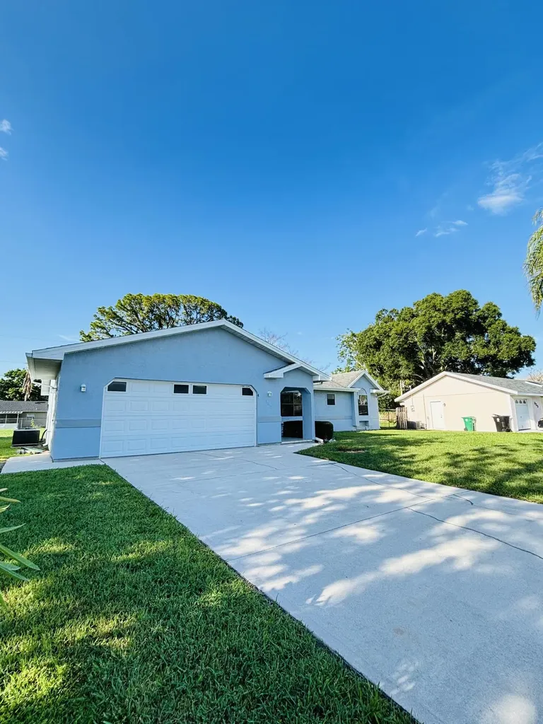 337 NW Tyler Avenue Port St Lucie FL 34983