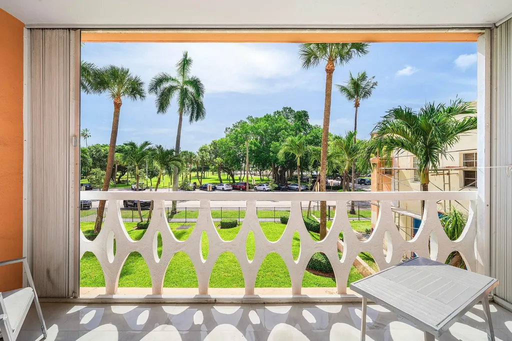 15 S Golfview Road Lake Worth FL 33460