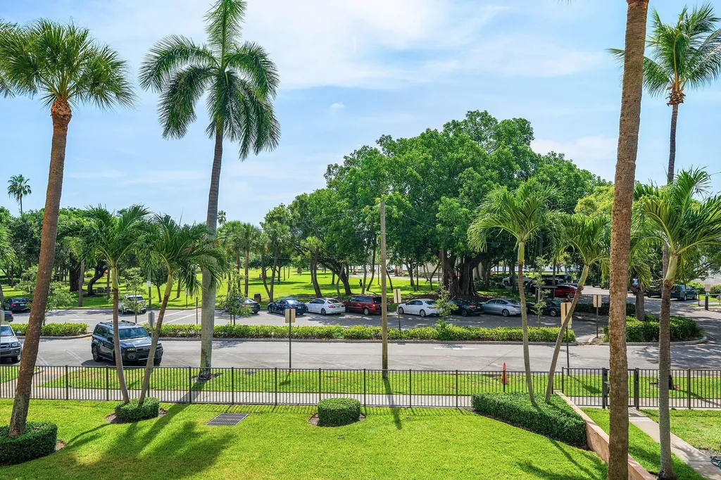 15 S Golfview Road Lake Worth FL 33460